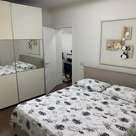 Apartment 4a *